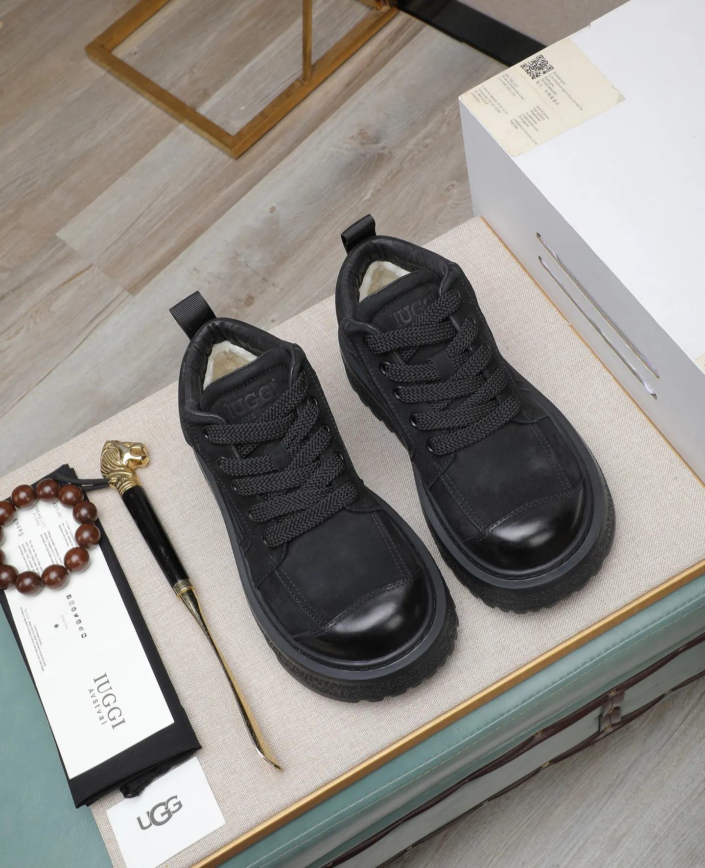 Men's shoes 💰680 IUGGI new retro presbyopia men's shoes, casual and versatile, full of high-end sense, fashionable, luxury and personalized style, joint style, retro presbyopia factor, full of handsome style, first layer suede cowhide, lining wool, rubber outsole, light and non-slip size: 39-44